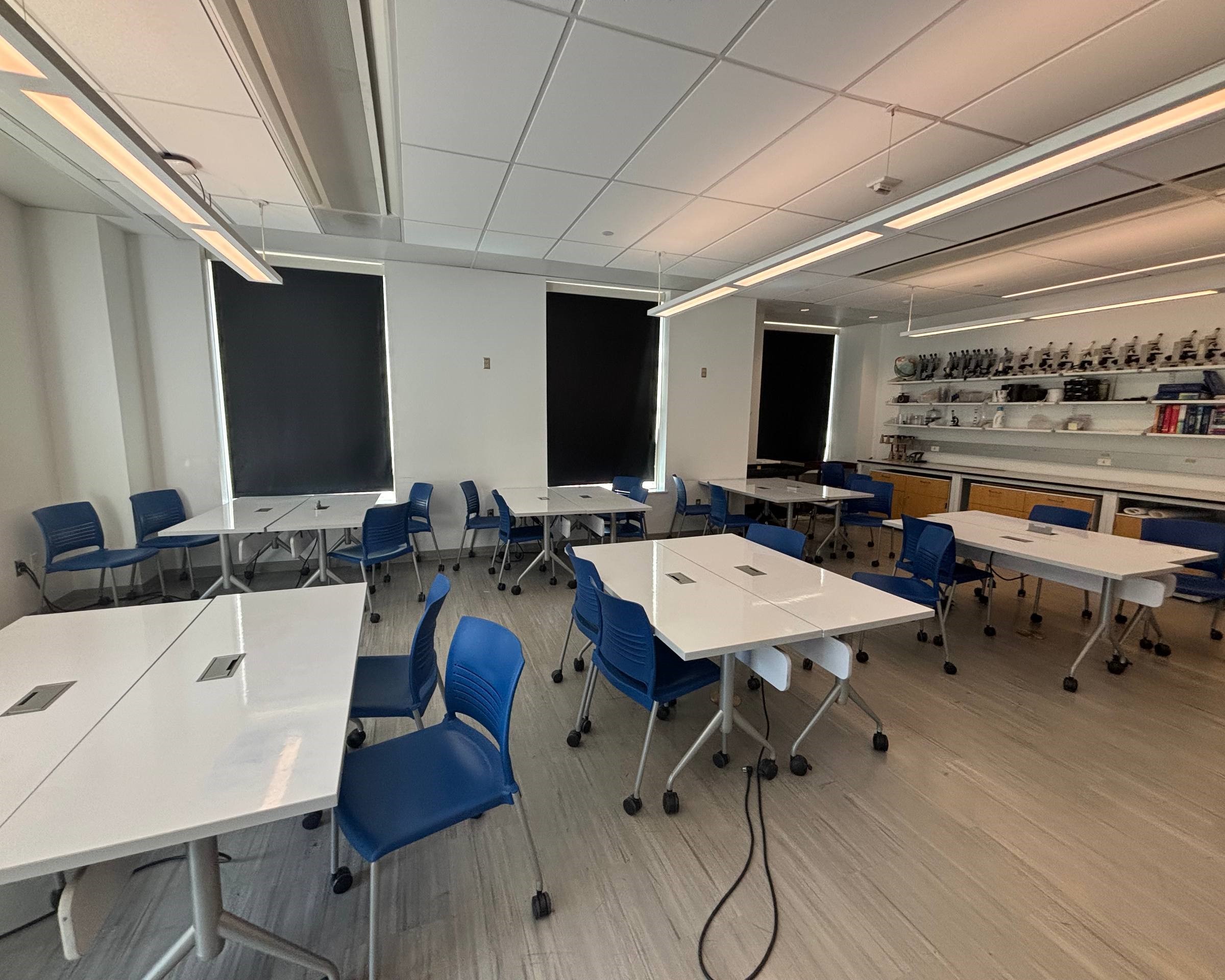 MAC 206 Meeting Room